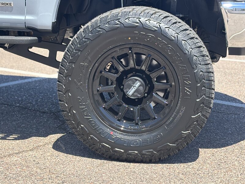 2024 Ford F-250 Super Duty Lariat TREMOR LIFTED DIESEL TRUCK 4WD - Photo 13 - Scottsdale, AZ 85257