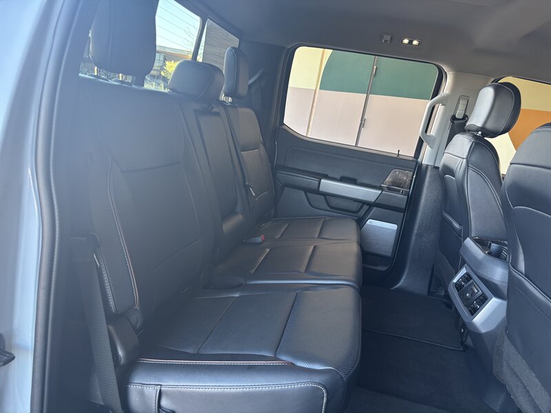 2024 Ford F-250 Super Duty Lariat TREMOR LIFTED DIESEL TRUCK 4WD - Photo 39 - Scottsdale, AZ 85257