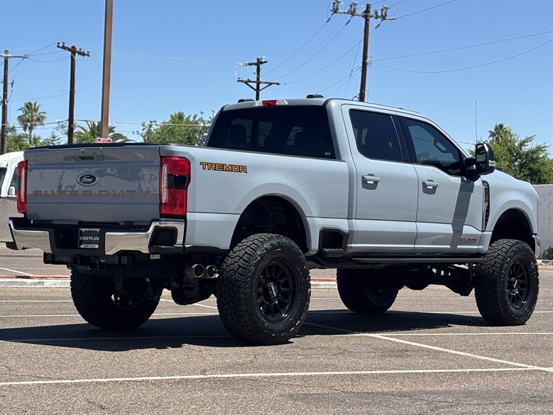 2024 Ford F-250 Super Duty Lariat TREMOR LIFTED DIESEL TRUCK 4WD - Photo 6 - Scottsdale, AZ 85257
