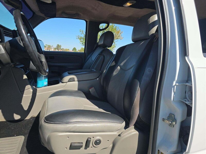 2005 Chevrolet Silverado 3500 LIFTED LONG BED DIESEL TRUCK 4WD CHEYV 3500 TRUCK - Photo 5 - Scottsdale, AZ 85257