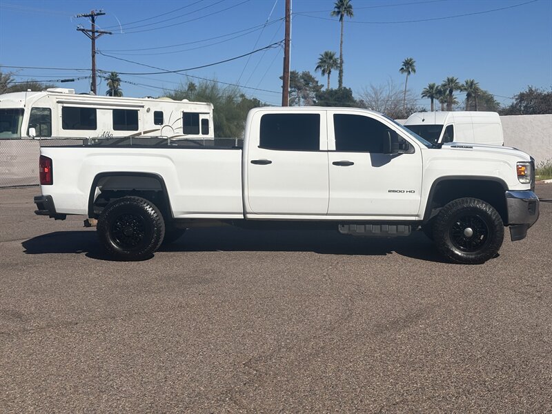 2018 GMC Sierra 2500 LIFTED DIESEL TRUCK 4WD LOW MI GMC 2500 LIFTED 4X4  