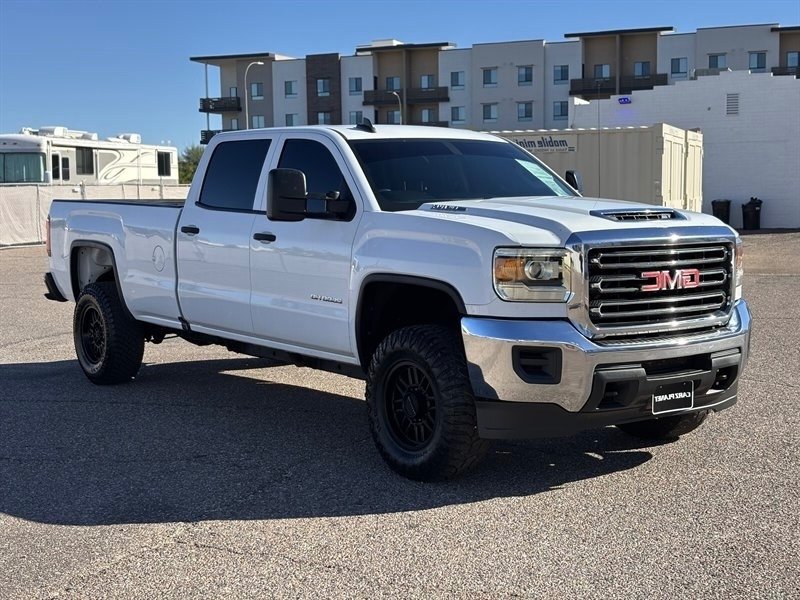 2018 GMC Sierra 4WD Crew Cab Long Box's photo