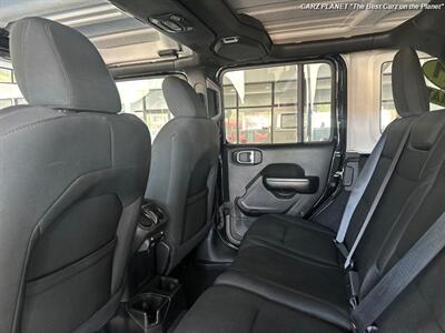 2021 Jeep Wrangler Unlimited Sport S 4WD SUV CARFAX 1 OWNER JEEP SUV   - Photo 11 - Portland, OR 97267