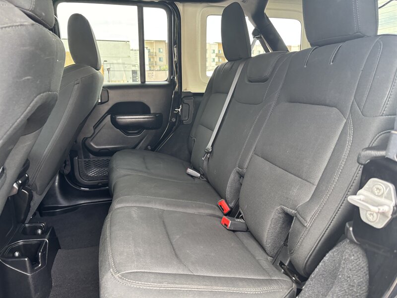 2021 Jeep Wrangler Unlimited Sport S LIFTED 4WD NEW LIFT NEW TIRES - Photo 35 - Scottsdale, AZ 85257