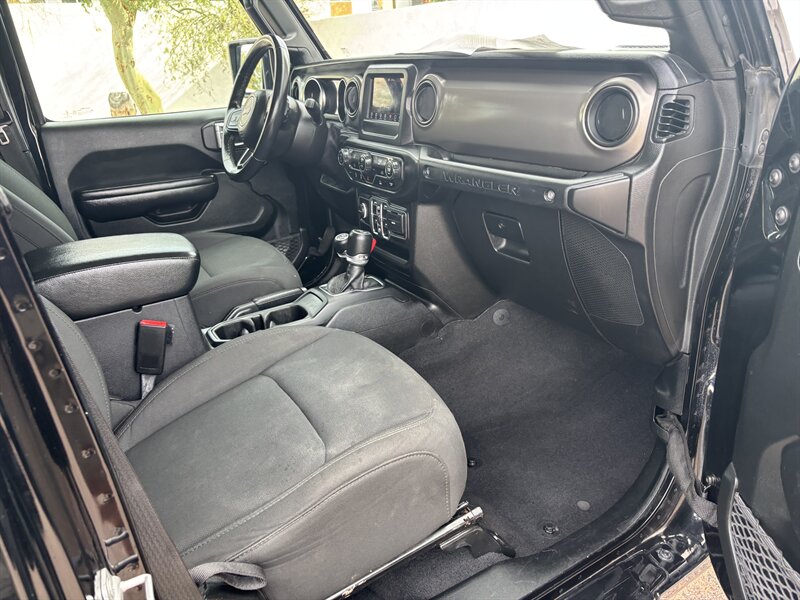 2021 Jeep Wrangler Unlimited Sport S LIFTED 4WD NEW LIFT NEW TIRES - Photo 29 - Scottsdale, AZ 85257