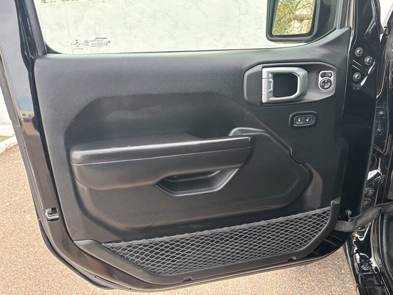 2021 Jeep Wrangler Unlimited Sport S LIFTED 4WD NEW LIFT NEW TIRES - Photo 12 - Scottsdale, AZ 85257