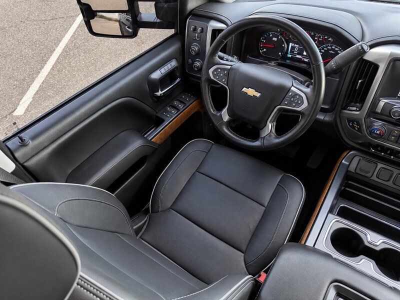 2019 Chevrolet Silverado 2500 High Country DIESEL TRUCK 4WD CHEVY SILVERADO 2500 - Photo 17 - Scottsdale, AZ 85257