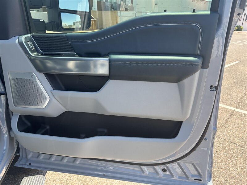 2024 Ford F-250 Super Duty Limited DIESEL TRUCK 4WD LAST YEAR F250 - Photo 38 - Scottsdale, AZ 85257