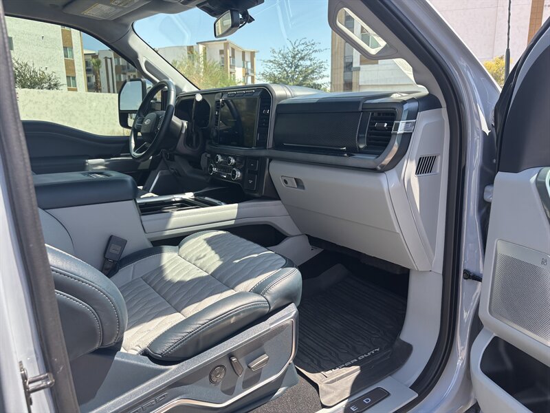2024 Ford F-250 Super Duty Limited DIESEL TRUCK 4WD LAST YEAR F250 - Photo 39 - Scottsdale, AZ 85257