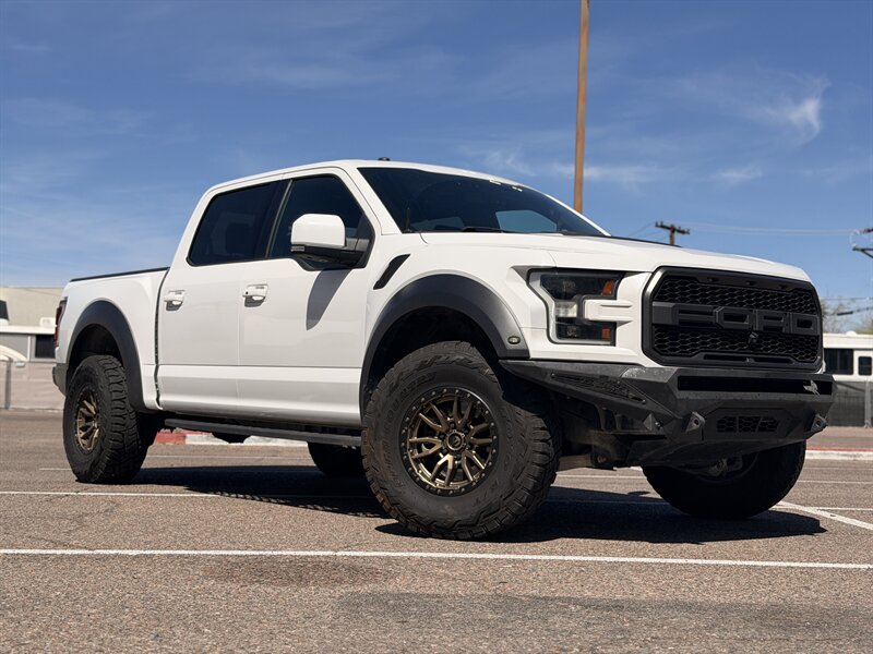 2018 Ford F-150 Raptor 4WD TRUCK LOW MI FORD RAPTOR TRUCK 4WD F150   - Photo 1 - Scottsdale, AZ 85257