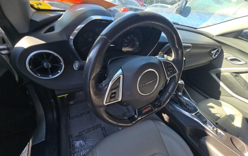 2018 Chevrolet Camaro SS 78K MILES LEATHER SEAT CHEVROLET CAMARO SS FAST - Photo 6 - Scottsdale, AZ 85257