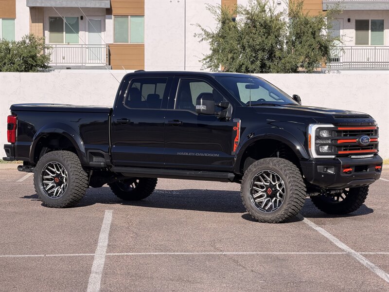 2023 Ford F-250 Super Duty HARLEY DAVIDSON LIFTED SUPER RARE 3K MI - Photo 24 - Scottsdale, AZ 85257