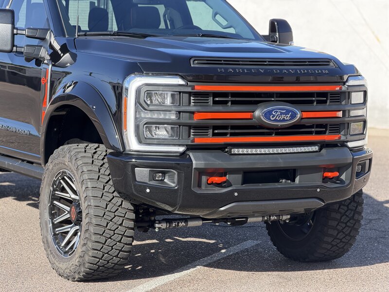 2023 Ford F-250 Super Duty HARLEY DAVIDSON LIFTED SUPER RARE 3K MI - Photo 37 - Scottsdale, AZ 85257