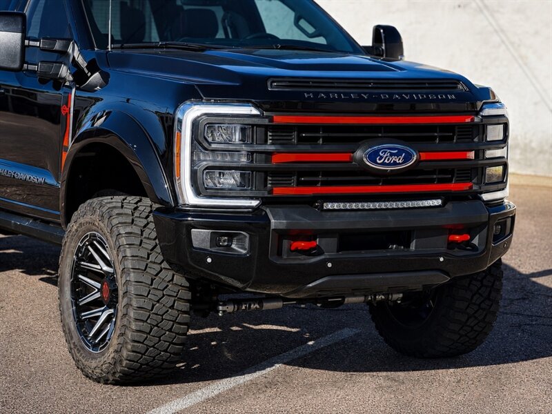 2023 Ford F-250 Super Duty HARLEY DAVIDSON LIFTED SUPER RARE 3K MI - Photo 10 - Scottsdale, AZ 85257