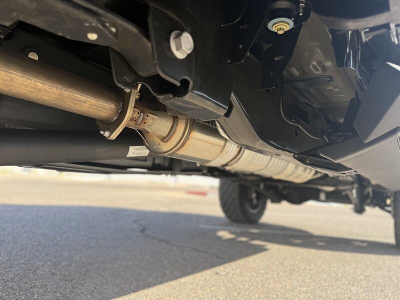 2023 Ford F-250 Super Duty HARLEY DAVIDSON LIFTED SUPER RARE 3K MI - Photo 42 - Scottsdale, AZ 85257