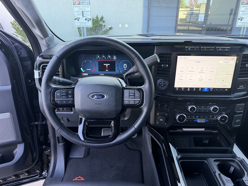 2023 Ford F-250 Super Duty HARLEY DAVIDSON LIFTED SUPER RARE 3K MI - Photo 61 - Scottsdale, AZ 85257