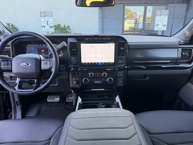 2023 Ford F-250 Super Duty HARLEY DAVIDSON LIFTED SUPER RARE 3K MI - Photo 70 - Scottsdale, AZ 85257