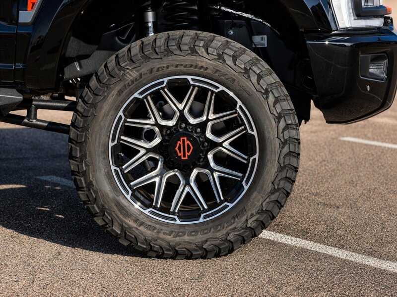 2023 Ford F-250 Super Duty HARLEY DAVIDSON LIFTED SUPER RARE 3K MI - Photo 11 - Scottsdale, AZ 85257