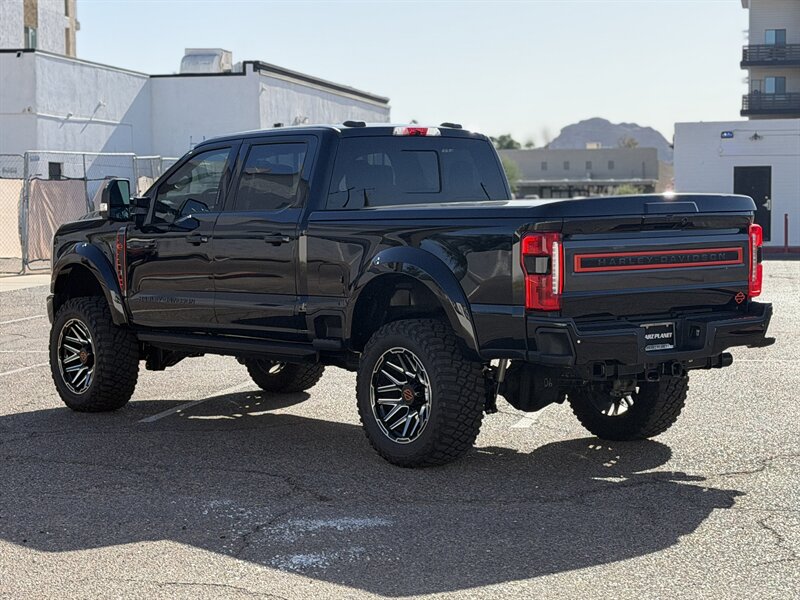 2023 Ford F-250 Super Duty HARLEY DAVIDSON LIFTED SUPER RARE 3K MI - Photo 33 - Scottsdale, AZ 85257