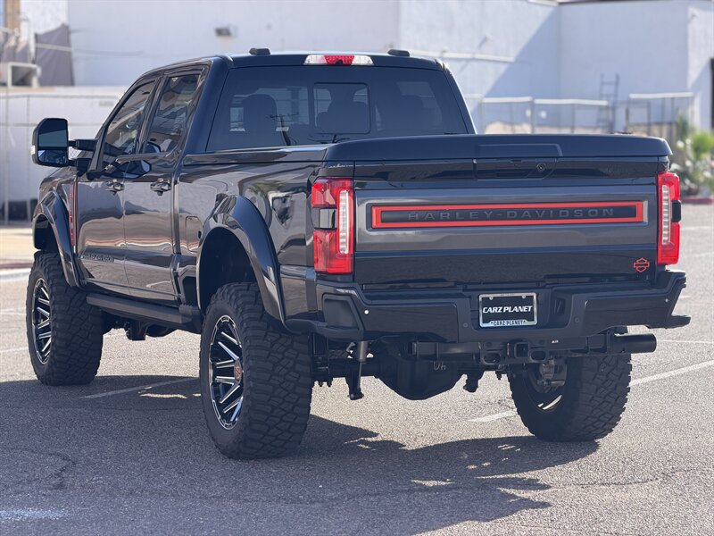 2023 Ford F-250 Super Duty HARLEY DAVIDSON LIFTED SUPER RARE 3K MI - Photo 32 - Scottsdale, AZ 85257
