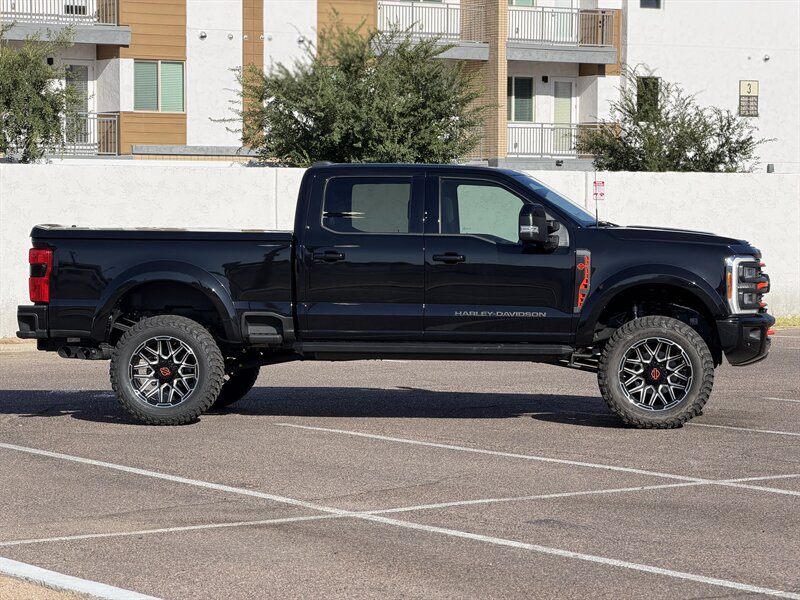 2023 Ford F-250 Super Duty HARLEY DAVIDSON LIFTED SUPER RARE 3K MI - Photo 26 - Scottsdale, AZ 85257