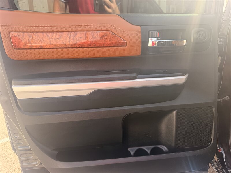 2017 Toyota Tundra 1794 Edition LIFTED TRUCK 4WD TOYOTA TUNDRA 1794 - Photo 33 - Scottsdale, AZ 85257
