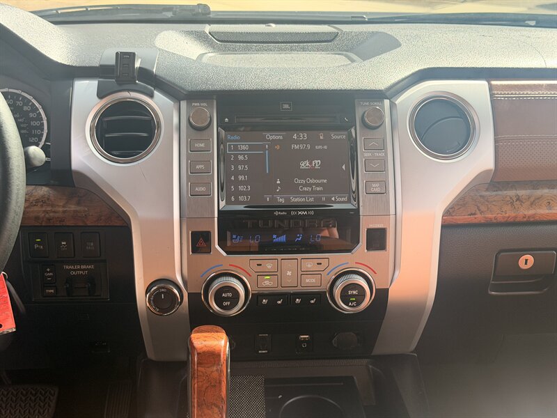 2017 Toyota Tundra 1794 Edition LIFTED TRUCK 4WD TOYOTA TUNDRA 1794 - Photo 22 - Scottsdale, AZ 85257