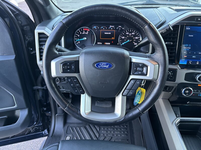 2022 Ford F-350 Lariat photo 15
