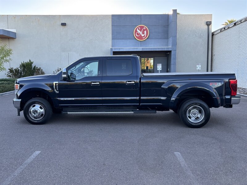 2022 Ford F-350 Lariat photo 6