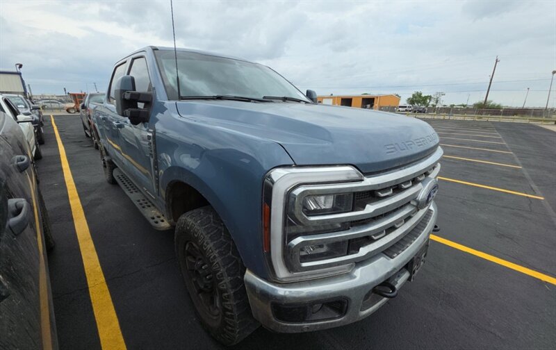 2023 Ford F-250 Lariat 4x4 Crew Cab 6-3/4' Box's photo