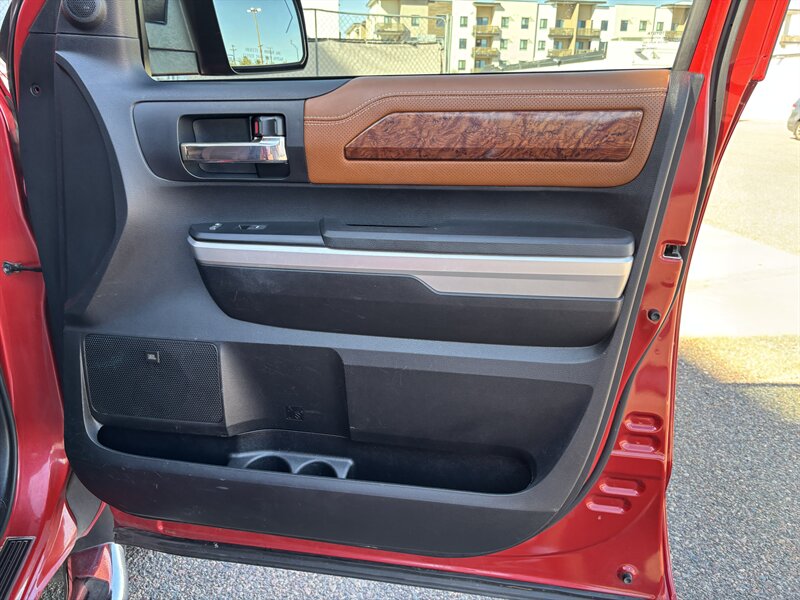 2014 Toyota Tundra 1794 Edition 38 SERV RECORDS TOYOTA TUNDRA 1794 - Photo 29 - Scottsdale, AZ 85257