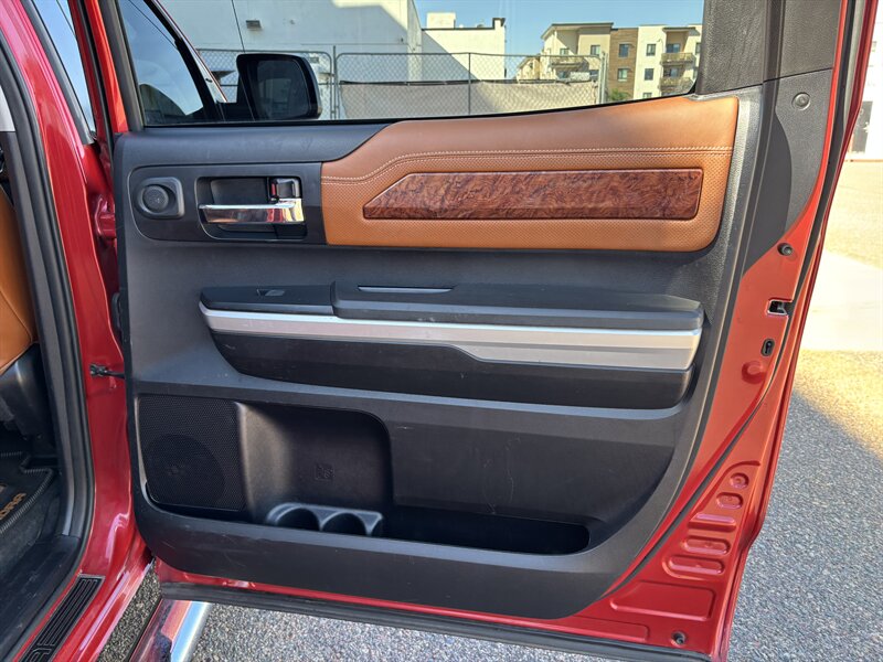 2014 Toyota Tundra 1794 Edition 38 SERV RECORDS TOYOTA TUNDRA 1794 - Photo 33 - Scottsdale, AZ 85257