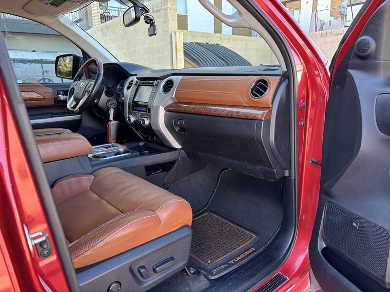 2014 Toyota Tundra 1794 Edition 38 SERV RECORDS TOYOTA TUNDRA 1794 - Photo 30 - Scottsdale, AZ 85257