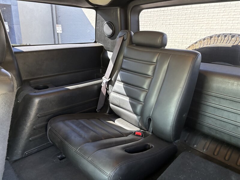 2005 Hummer H2 3/4 Ton photo 41