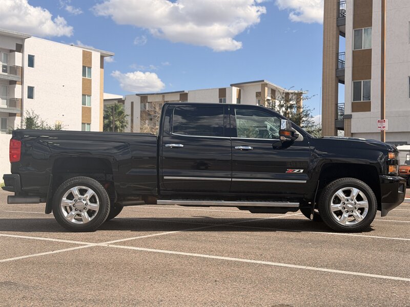 2017 Chevrolet Silverado 2500 LTZ DIESEL TRUCK 4WD Z71 OFF ROAD DURAMAX PLUS PKG  