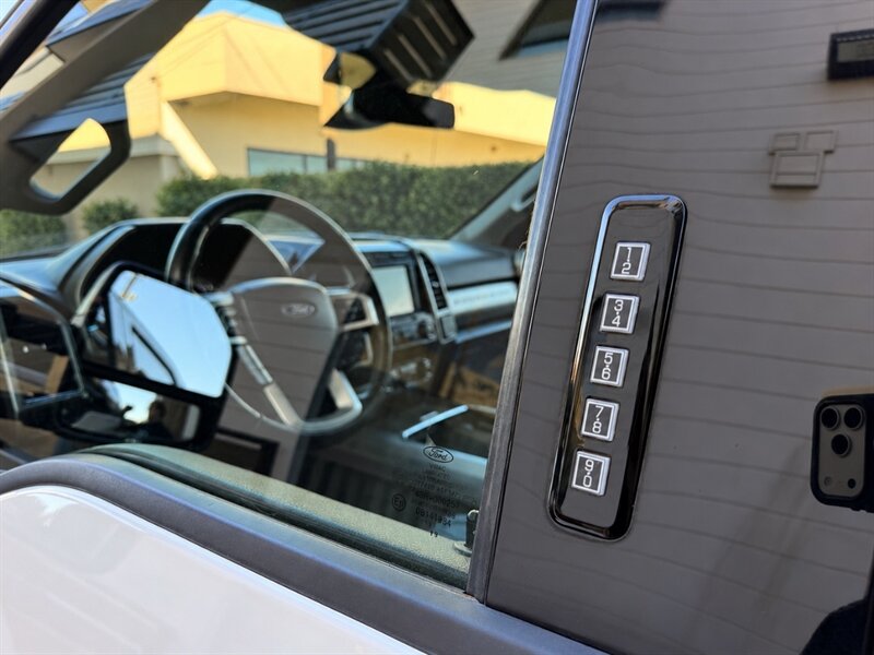 2019 Ford F-350 Super Duty Lariat DUALLY DIESEL TRUCK 4WD F350 4X4 - Photo 16 - Scottsdale, AZ 85257
