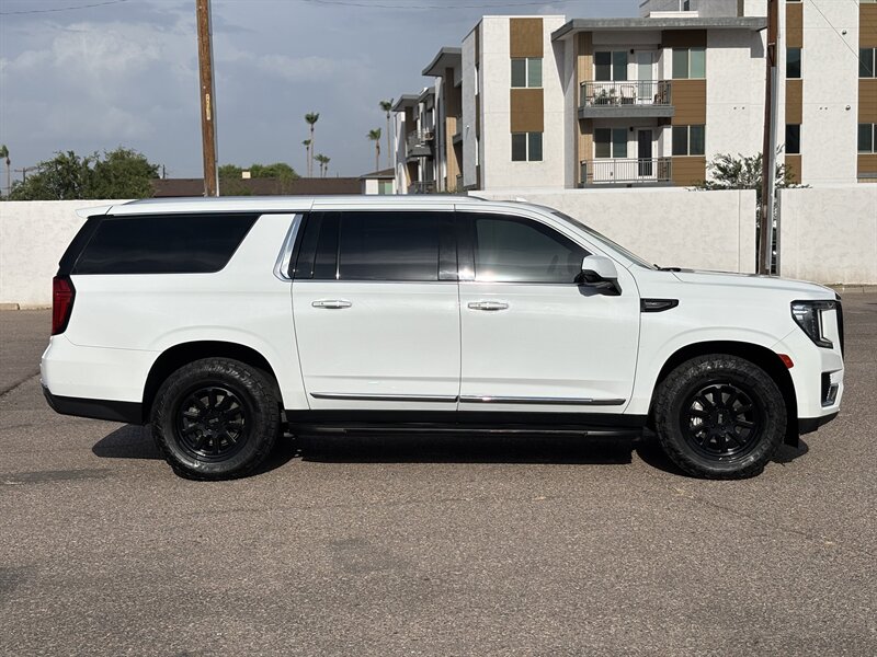 2022 GMC Yukon XL SLT LUXURY PACKAGE BLACK RHINO RIM GMC YUKON XL  