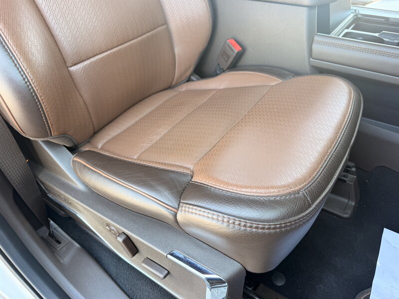 2024 Ford F-350 Super Duty King Ranch DUALLY DIESEL TRUCK 4WD F350 - Photo 27 - Scottsdale, AZ 85257