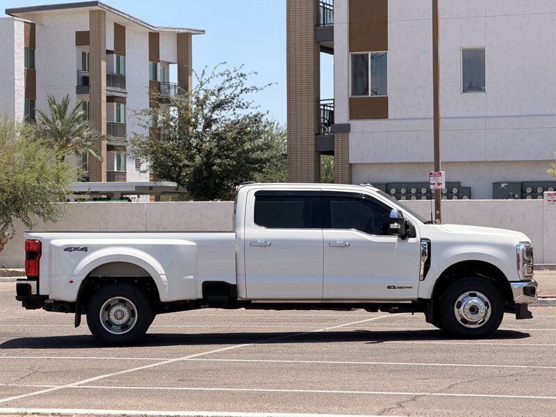 2024 Ford F-350 Super Duty King Ranch DUALLY DIESEL TRUCK 4WD F350  