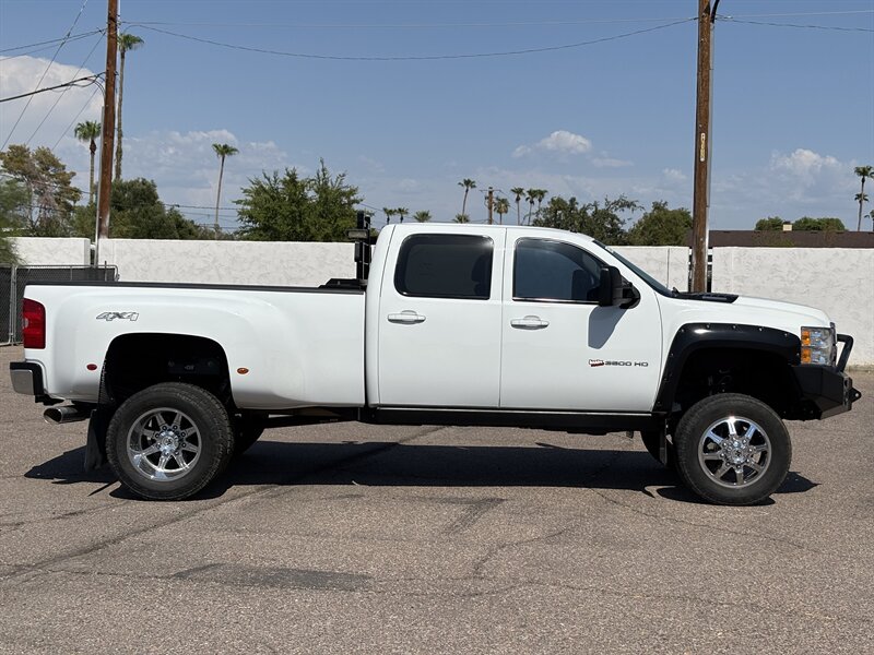 2011 Chevrolet Silverado 3500 LTZ LIFTED DUALLY DIESEL TRUCK 4WD OVER 20K INVEST  