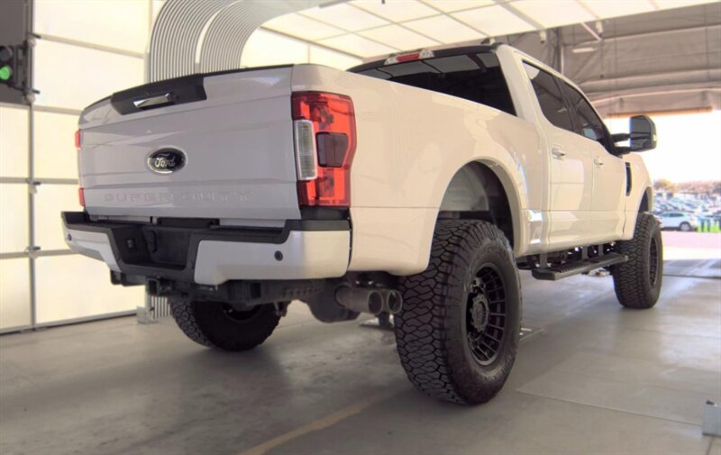 2019 Ford F-250 Super Duty Lariat LIFTED DIESEL TRUCK 4WD CUSTOM - Photo 5 - Scottsdale, AZ 85257
