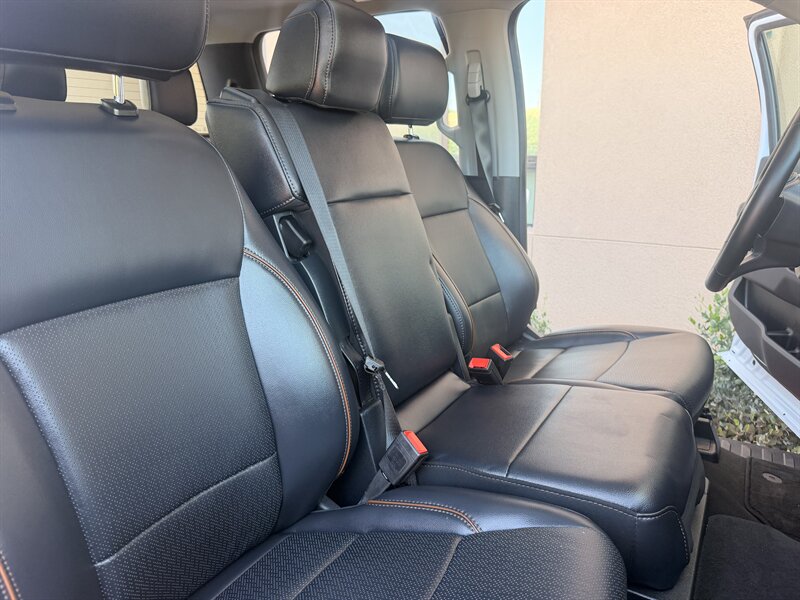 2025 Ford F-350 Super Duty Lariat LIFTED LONG BED DIESEL TRUCK 4WD - Photo 43 - Scottsdale, AZ 85257