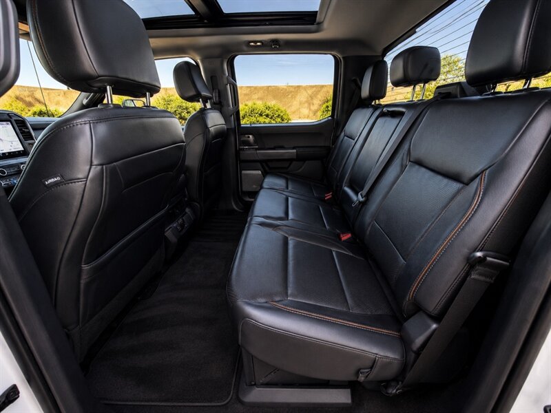 2025 Ford F-350 Super Duty Lariat LIFTED LONG BED DIESEL TRUCK 4WD - Photo 18 - Scottsdale, AZ 85257