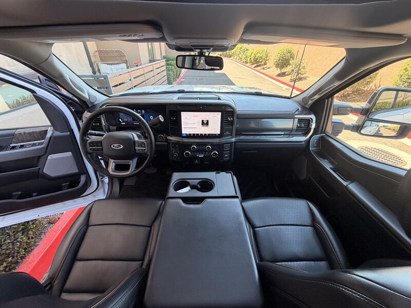 2025 Ford F-350 Super Duty Lariat LIFTED LONG BED DIESEL TRUCK 4WD - Photo 31 - Scottsdale, AZ 85257