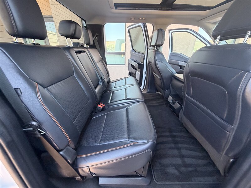 2025 Ford F-350 Super Duty Lariat LIFTED LONG BED DIESEL TRUCK 4WD - Photo 45 - Scottsdale, AZ 85257