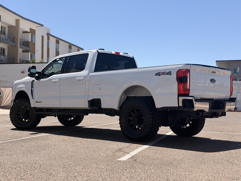 2025 Ford F-350 Super Duty Lariat LIFTED LONG BED DIESEL TRUCK 4WD - Photo 8 - Scottsdale, AZ 85257