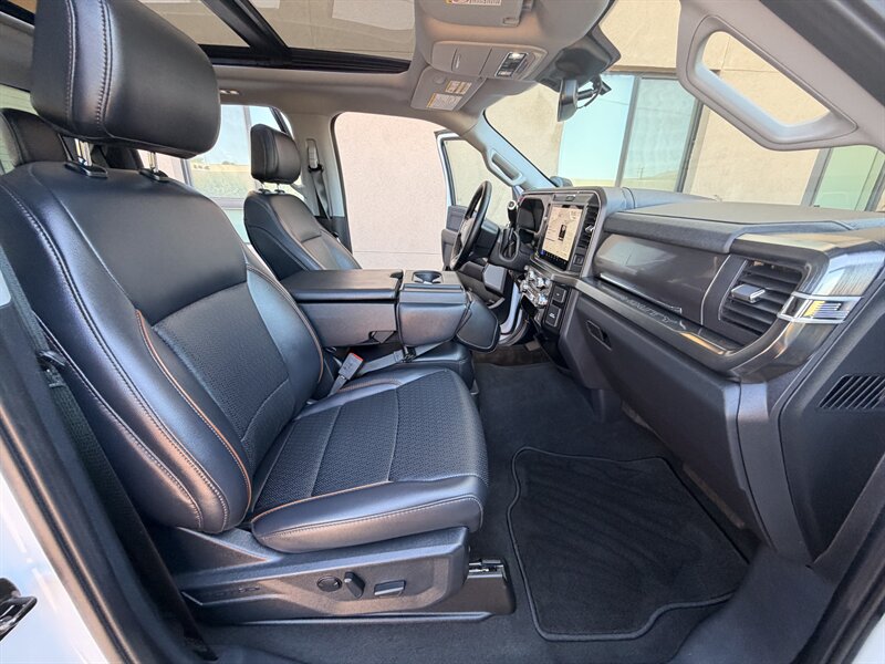 2025 Ford F-350 Super Duty Lariat LIFTED LONG BED DIESEL TRUCK 4WD - Photo 37 - Scottsdale, AZ 85257