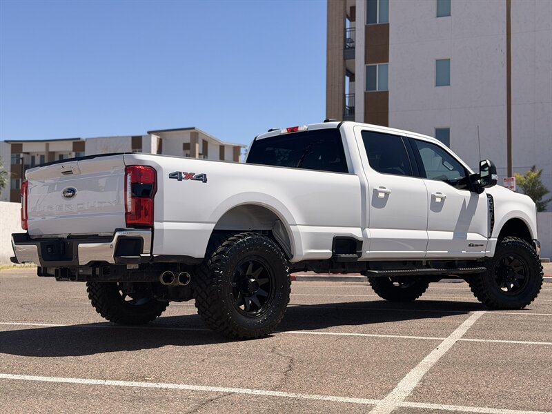 2025 Ford F-350 Super Duty Lariat LIFTED LONG BED DIESEL TRUCK 4WD - Photo 6 - Scottsdale, AZ 85257