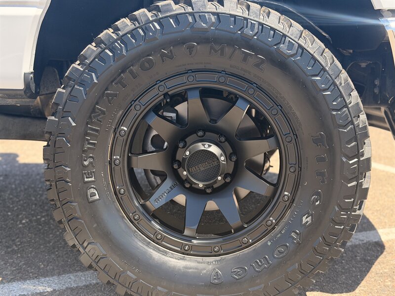 2025 Ford F-350 Super Duty Lariat LIFTED LONG BED DIESEL TRUCK 4WD - Photo 16 - Scottsdale, AZ 85257