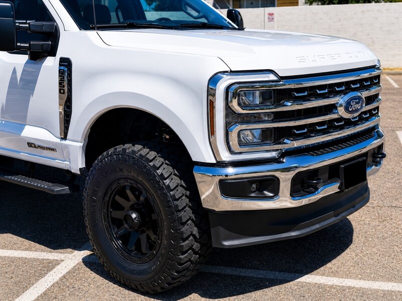 2025 Ford F-350 Super Duty Lariat LIFTED LONG BED DIESEL TRUCK 4WD - Photo 9 - Scottsdale, AZ 85257